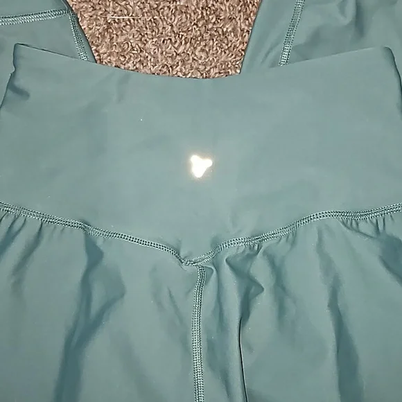 Old Navy Active Powersoft - Picture 3 of 8